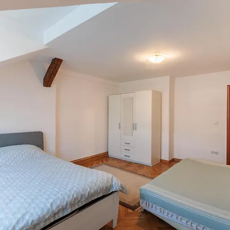 Main Street I Spacious 2bdr * Sarajevo