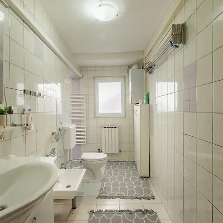 Apartment Main Street I Spacious 2bdr *