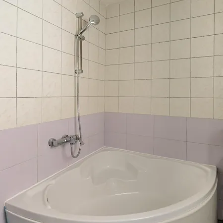 Apartment Main Street I Spacious 2bdr *